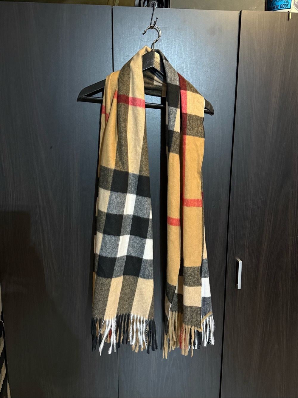 Cashmere scarf